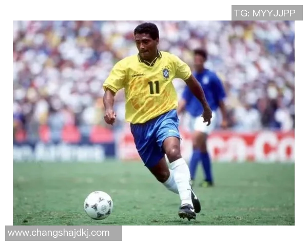 从绿茵场到历史长河 盘点那些成就传奇的足球巨星