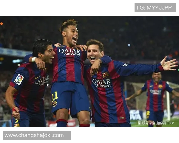 历年足球百大球星综合排名回顾与分析 荣耀与争议交织的传奇之路